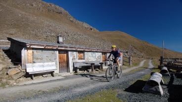 Zweiländertour, Alp Clünas